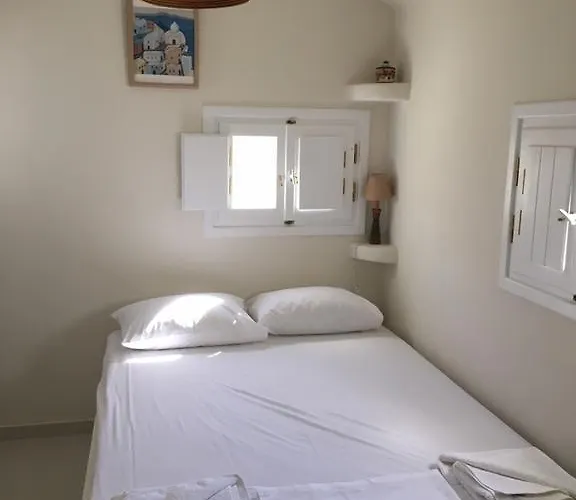 Cosy In Santorini Апартаменты *