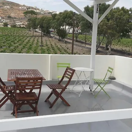 Cosy In Santorini *