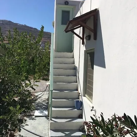 Cosy In Santorini *